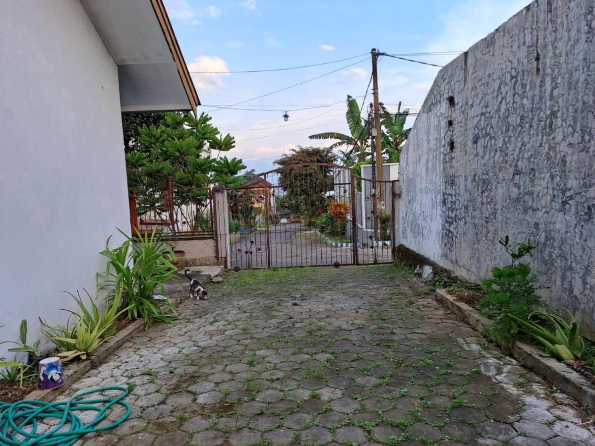 Indo Homestay 말랑 외부 사진